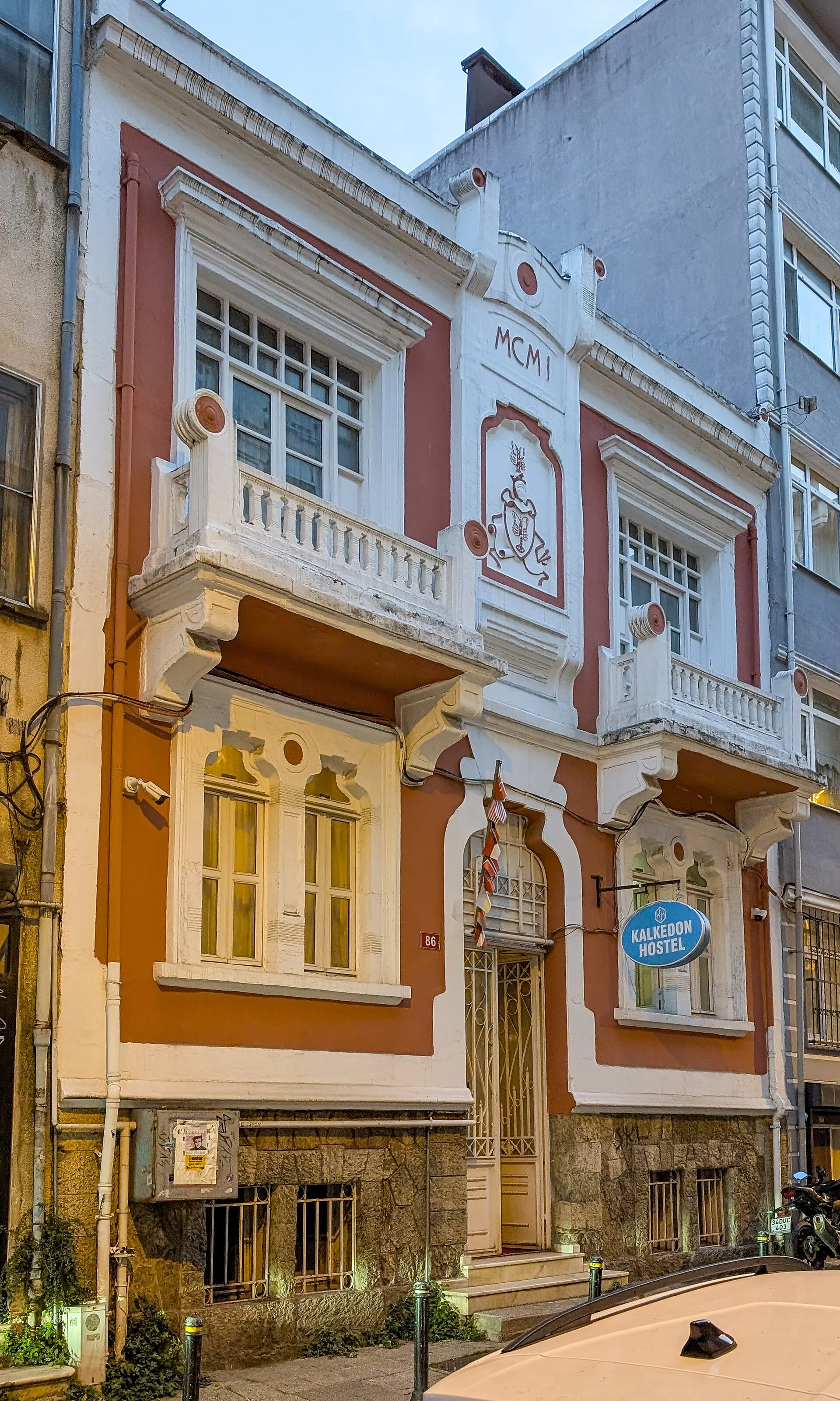 İskele Sokak’ta konut cephesi, Kasım 2025
