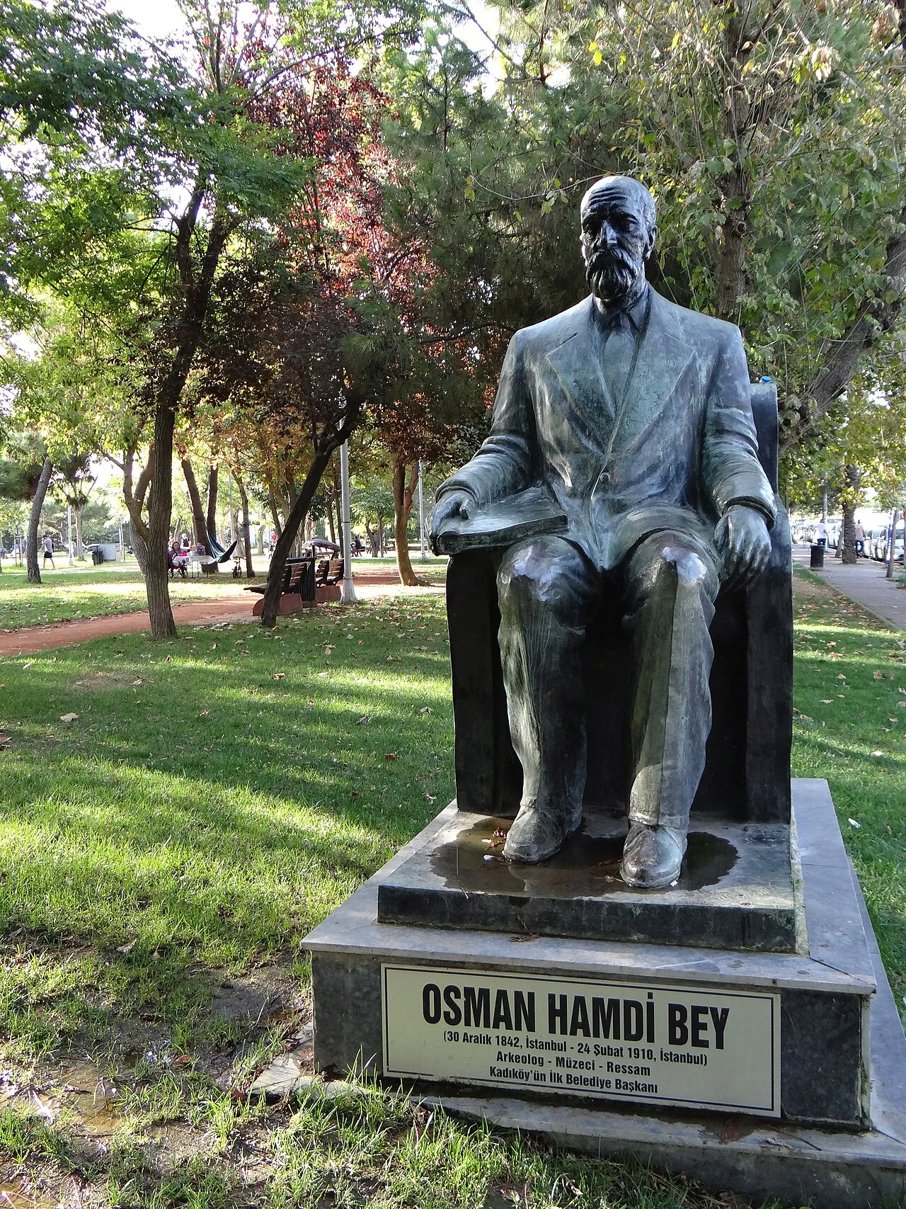 Osman Hamdi Bey heykeli · Eylül 2021