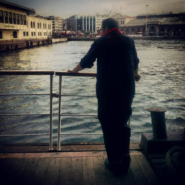 Vapur güvertesinden rıhtıma bakış, 2013 veya öncesi