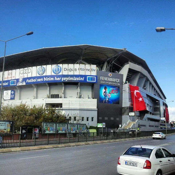 Zühtüpaşa’da Fenerbahçe stadyumu — arşiv görünümü