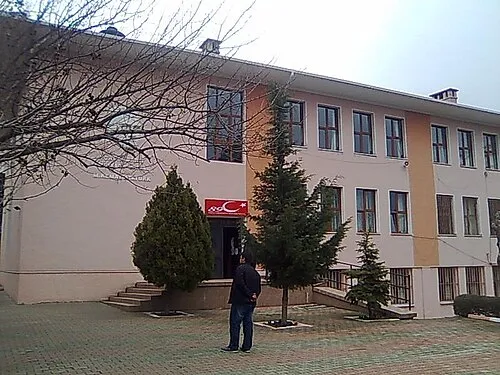 Erenköy Kız Lisesi’nin eski binası · Şubat 2013