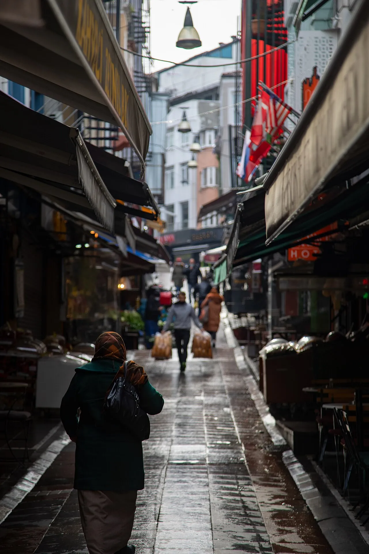Kadıköy Çarşısı’nda sabah hareketliliği
