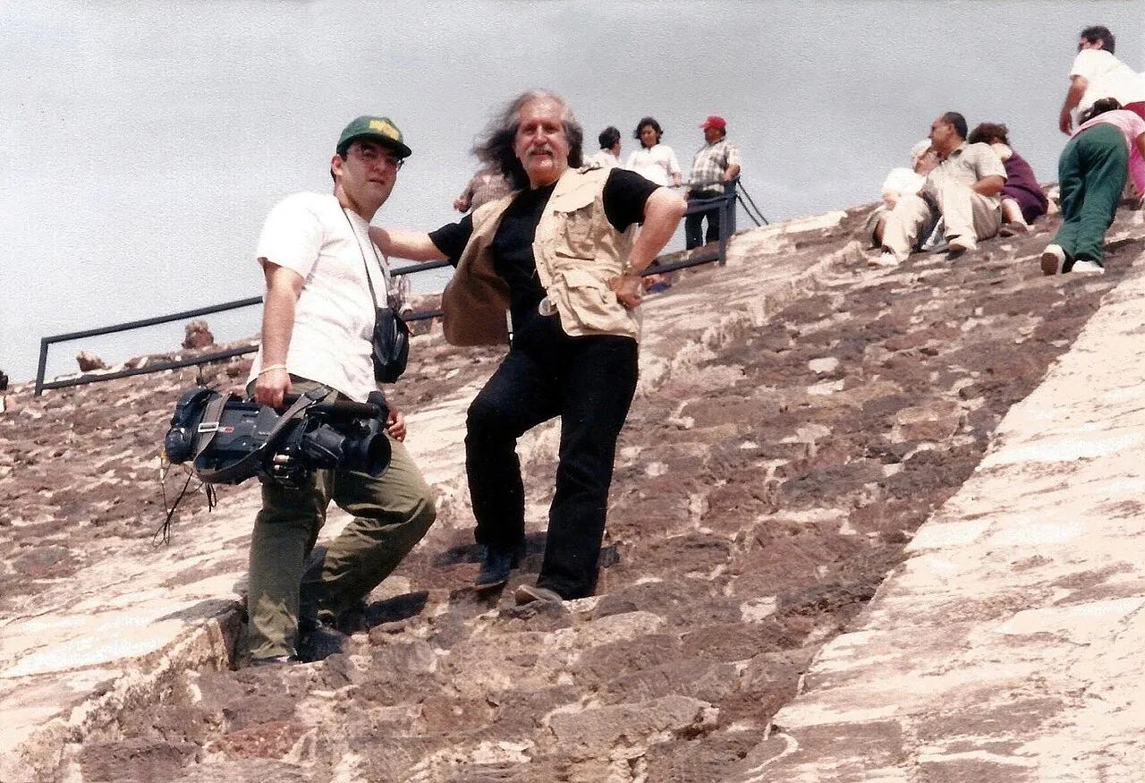Meksika’da televizyon çekimi · 1998