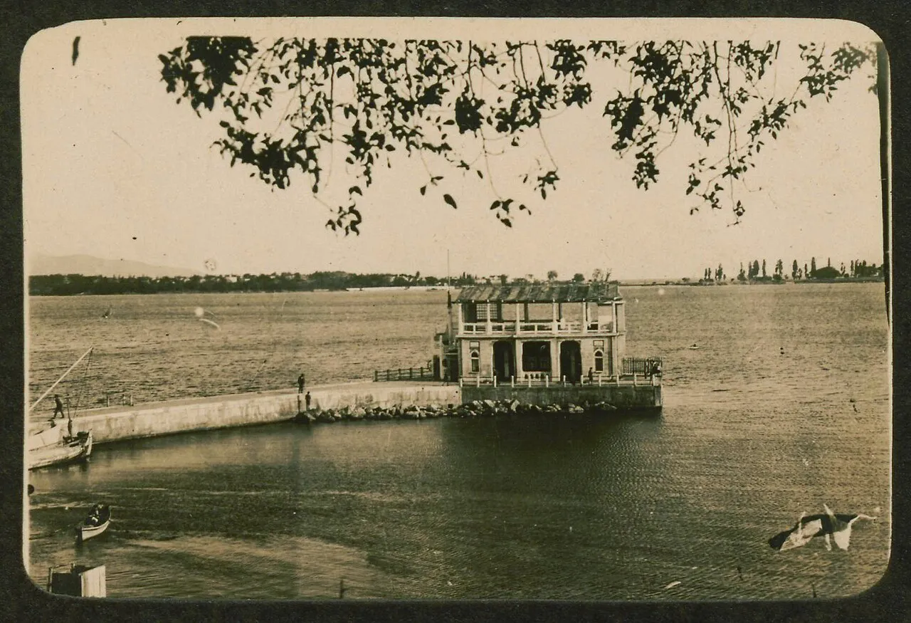 Moda İskelesi ve kıyı, 1920’ler — SALT Araştırma arşivi