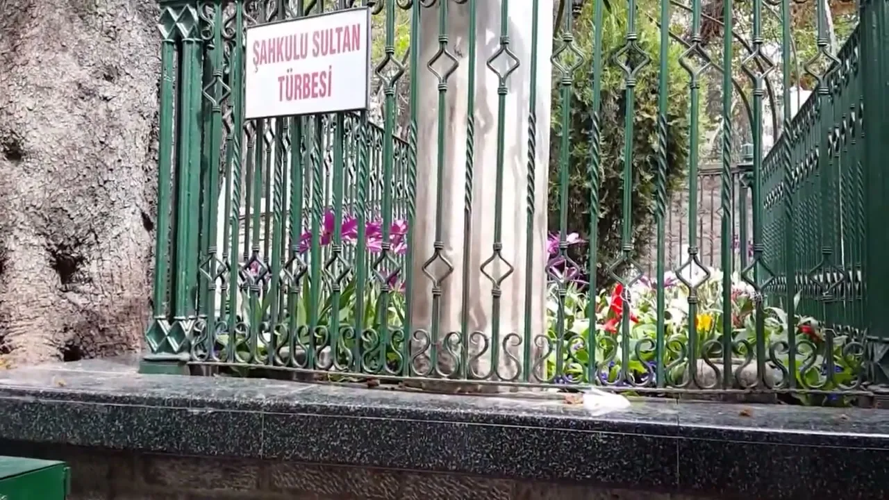 Şahkulu Sultan Türbesi