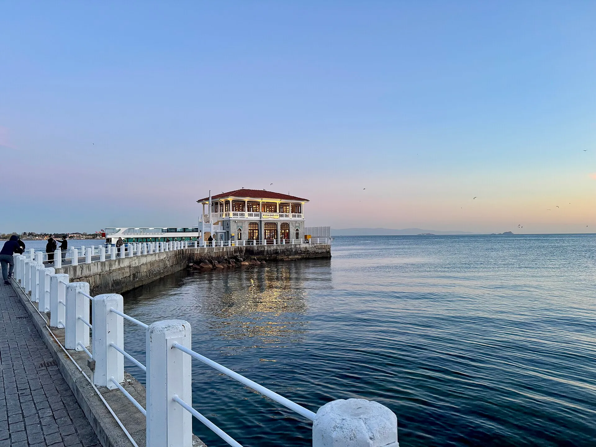Moda İskelesi ve kıyı bağlantısı, Nisan 2026