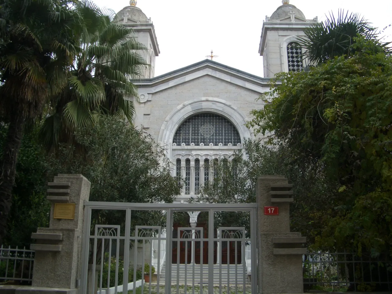 Aya Triada’nın giriş cephesi, Kasım 2008
