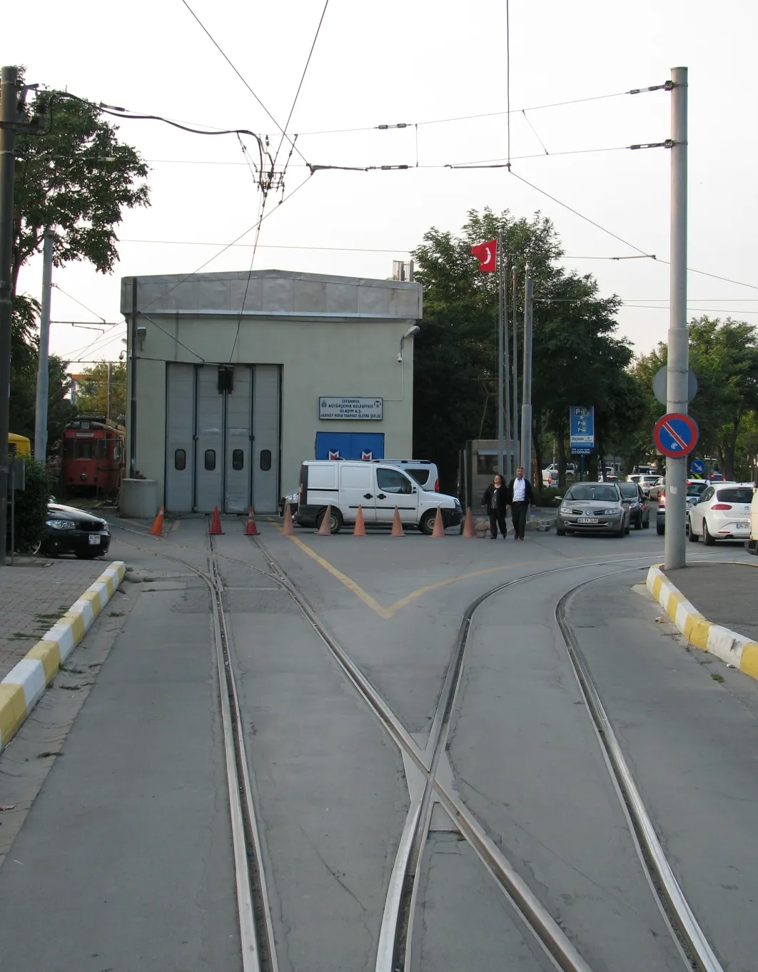 Moda Caddesi’nde tramvay deposu · 2014