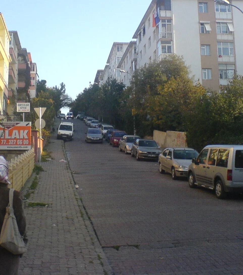 Tekin Yokuşu’ndan yukarı bakış